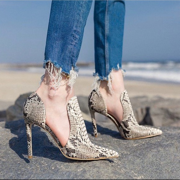 STEVE MADDEN NUDE SNAKE HEELS - Picture 1 of 10